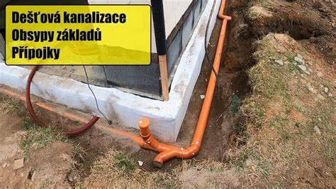 Infografika: princip odtokových kanálů a drenáže