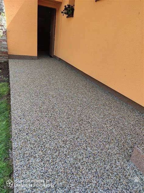 Poměrně detailní vizuální příklad kamenného koberce