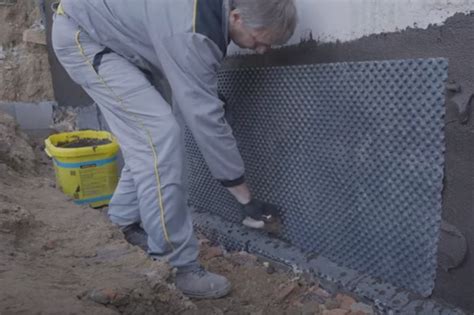Grafický přehled vrstev spodní stavby a hydroizolace