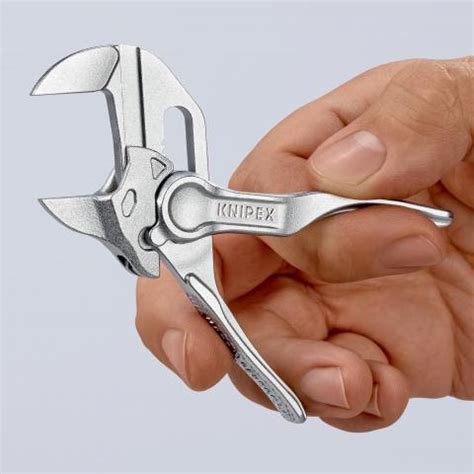 klešťový klíč Knipex v mini provedení pro špatně dostupná místa