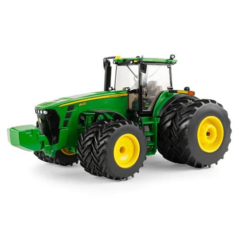 model traktoru 1:50 John Deere 8430 zobrazení
