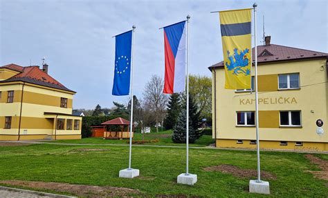 vlajkové stožáry na fasádu schéma