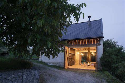 stará stodola a rekonstrukce (architektura)