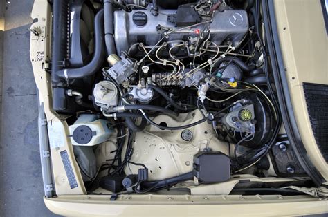 vizualizace uspořádání motorového prostoru E30