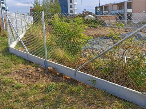 schematické znázornění instalace podhrabové desky