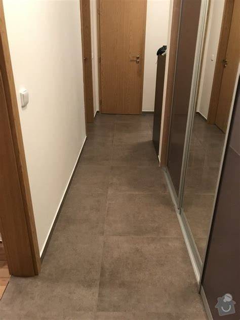 inspirativní detaily dlažby chodby