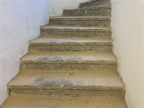 informační grafika o sanaci betonu schodů